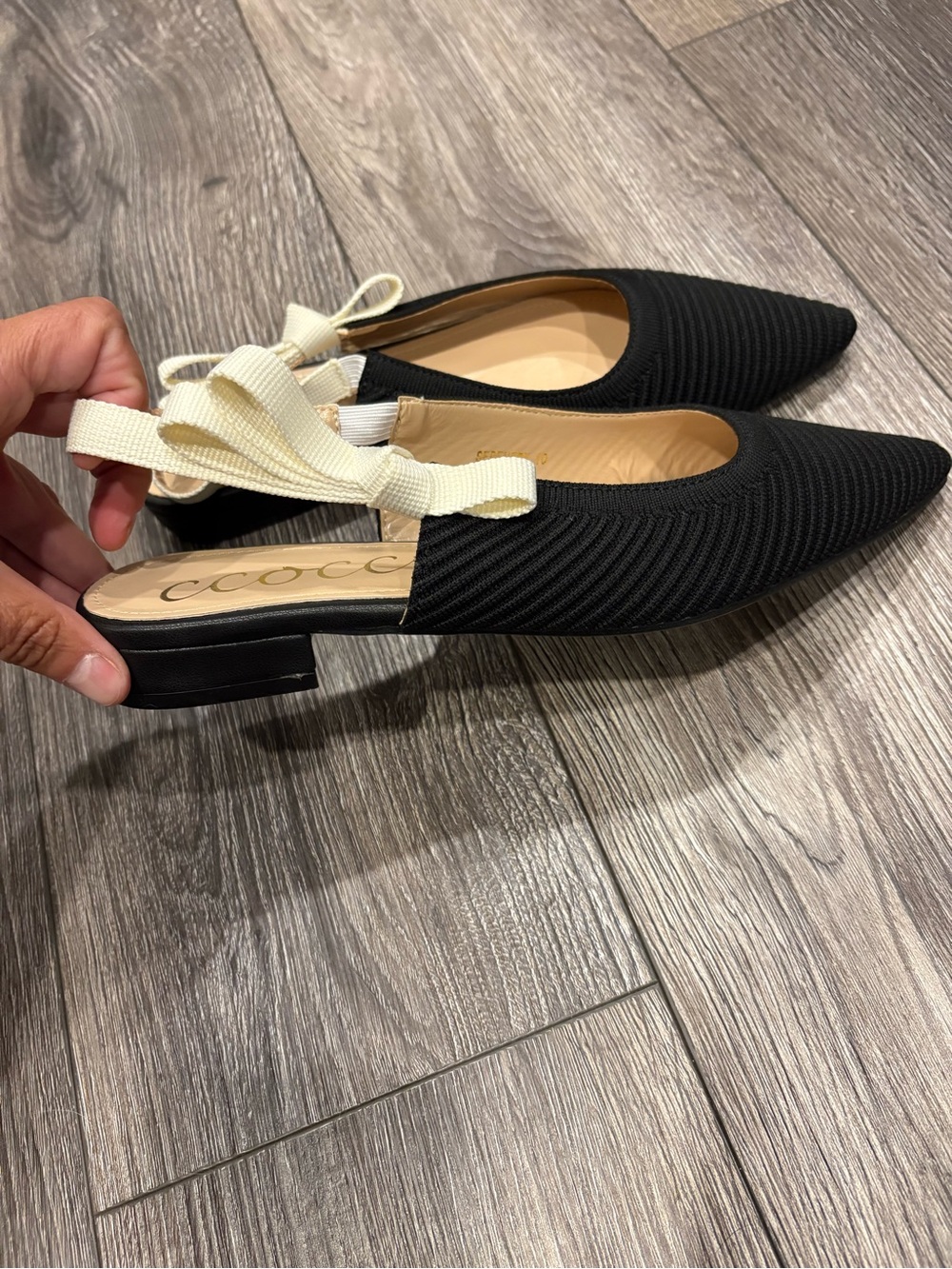 CCOCCI Black Pointed Slingback Flats with Cream Bow